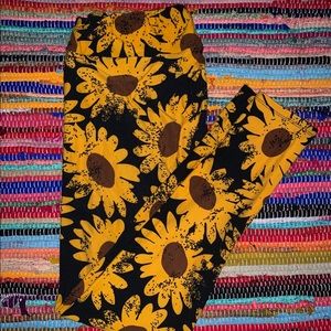 TC LULAROE LEGGINGS